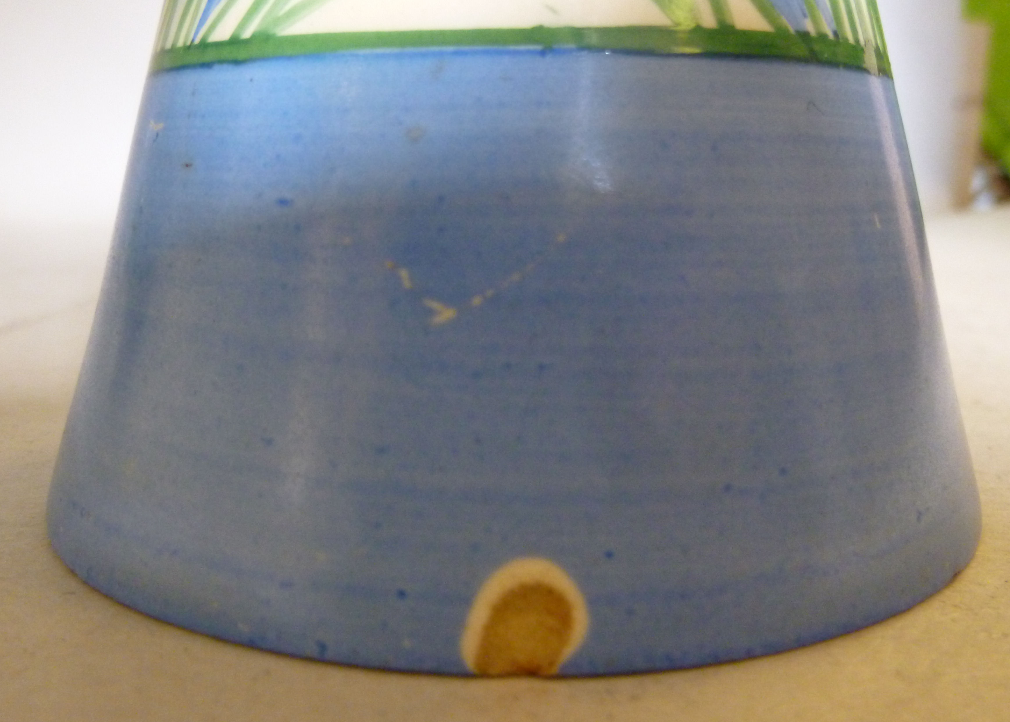 A Clarice Cliff Bizarre pottery conical - Image 4 of 5