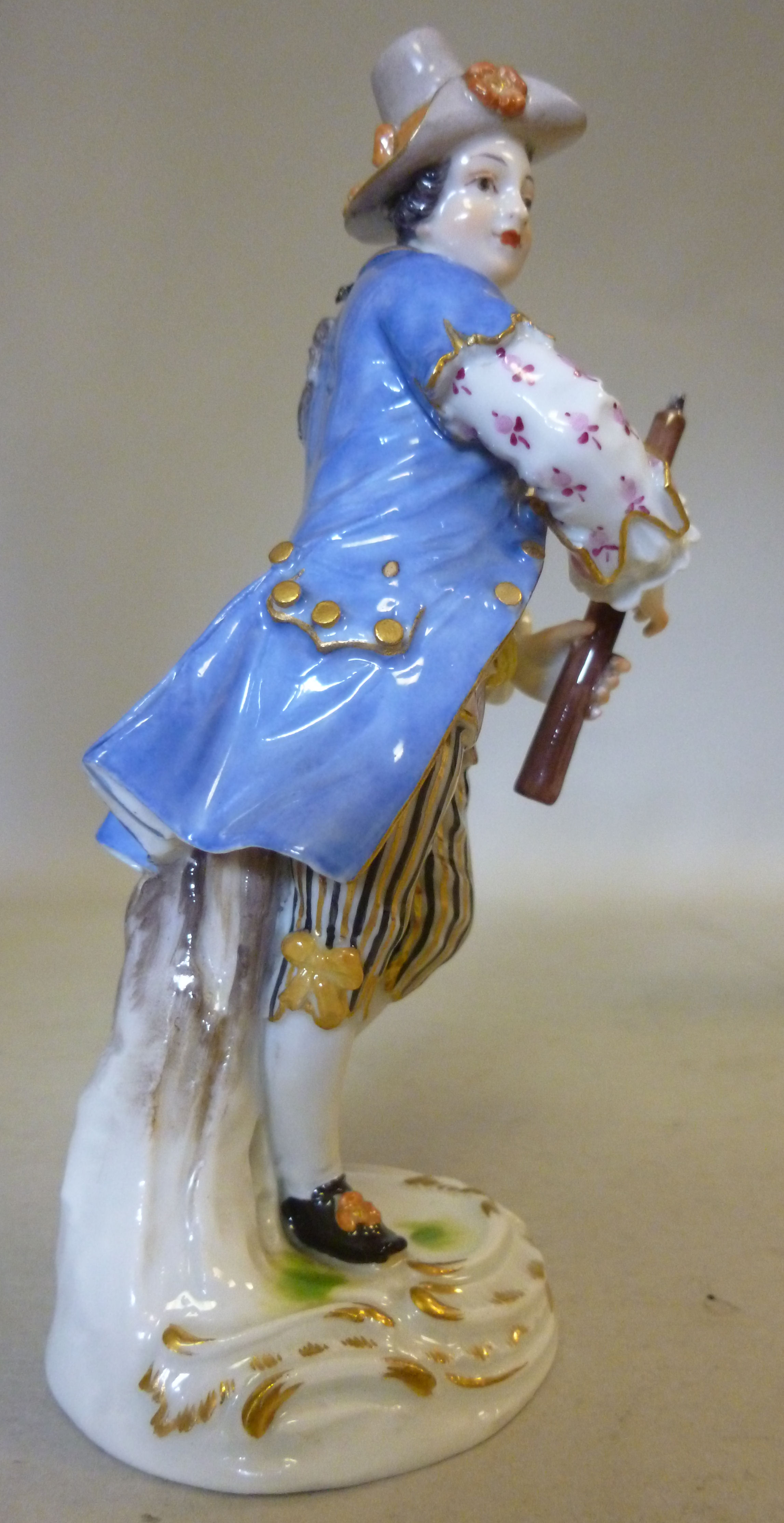 An early 20thC Meissen porcelain musicia - Image 2 of 4