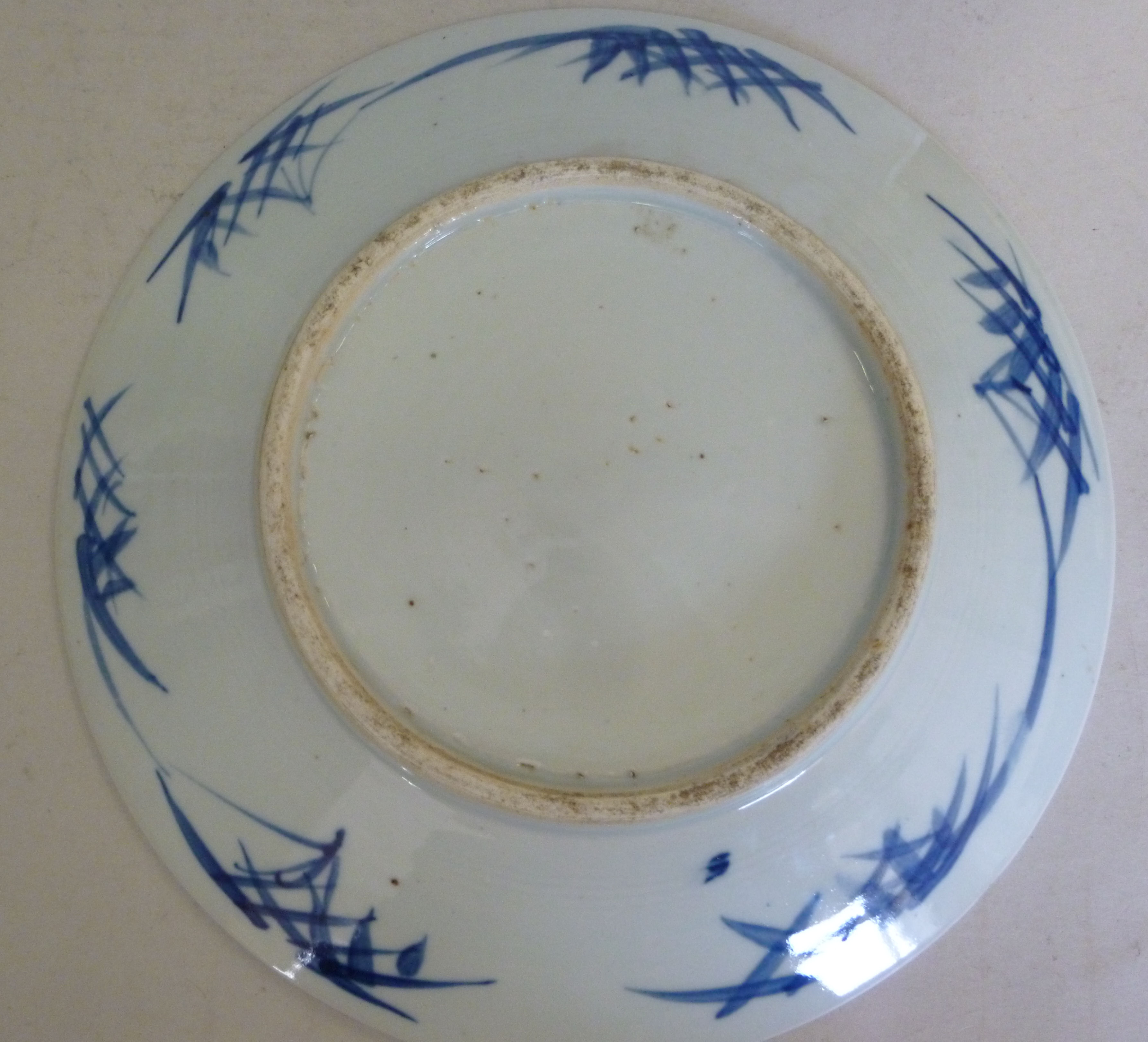 A late 19thC Chinese porcelain dish, dec - Image 3 of 3