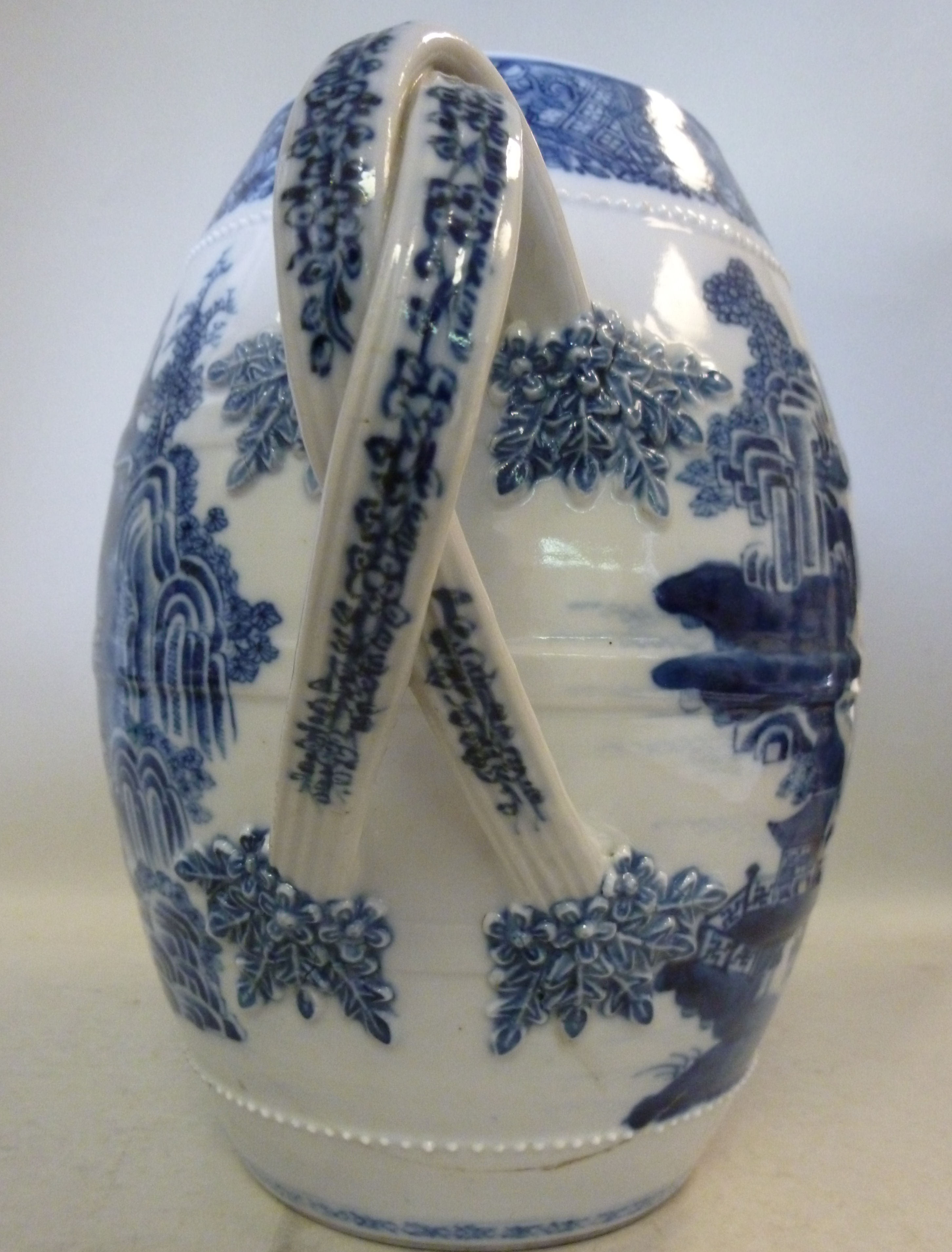 A late 18thC Chinese moulded porcelain b - Image 2 of 6