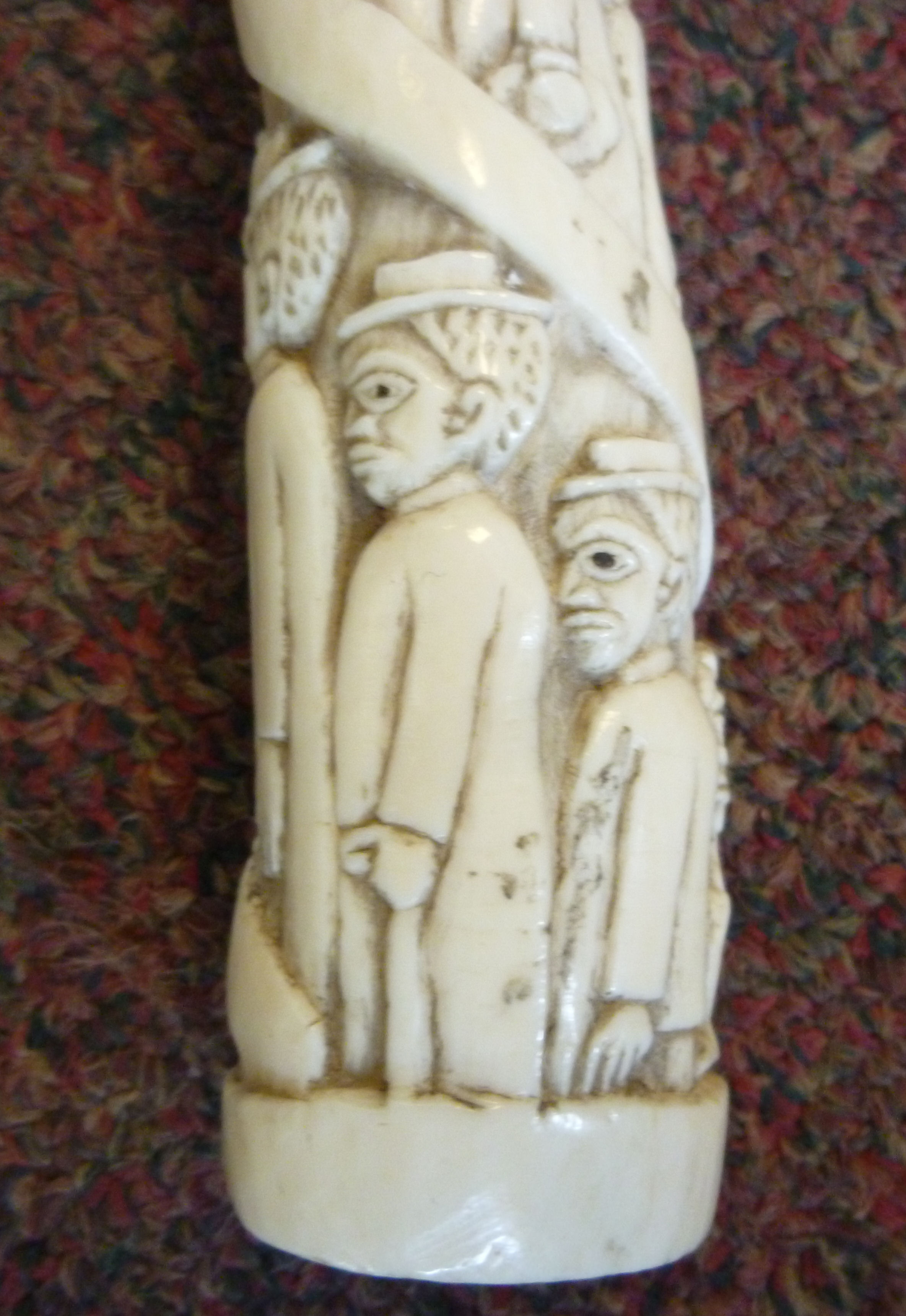 An early 20thC short ivory tusk, carved - Image 3 of 6
