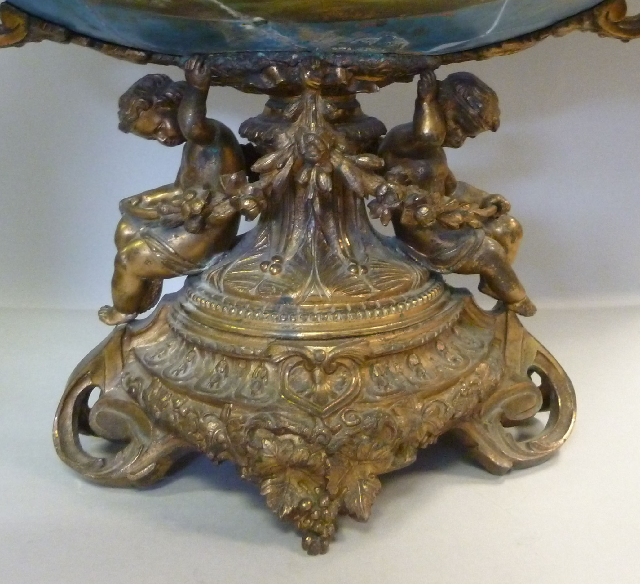 A late 19thC Continental porcelain and g - Image 7 of 7