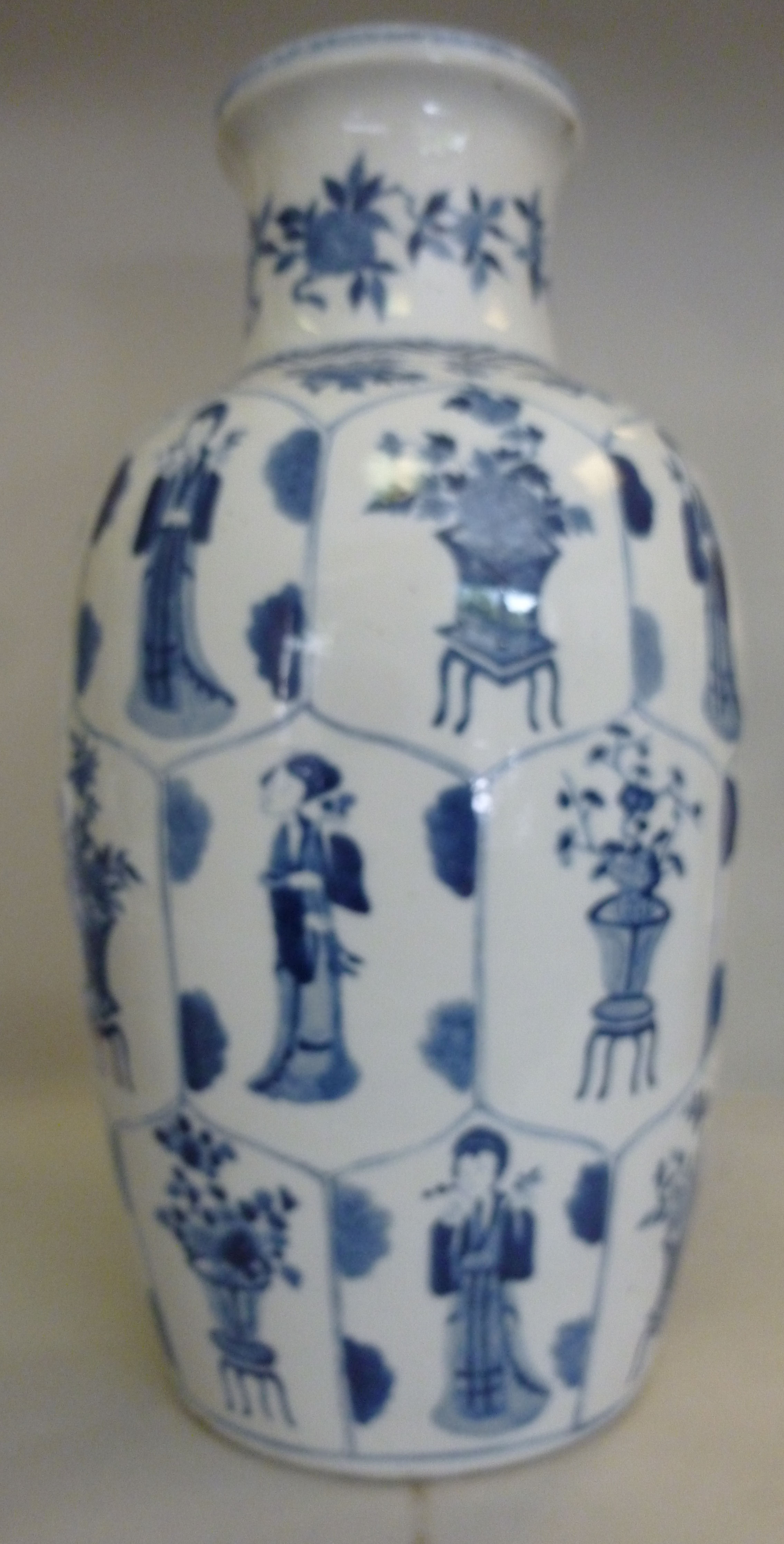 A late 19thC Chinese porcelain vase of b - Image 2 of 4