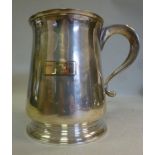 A Georgian style silver tankard, having