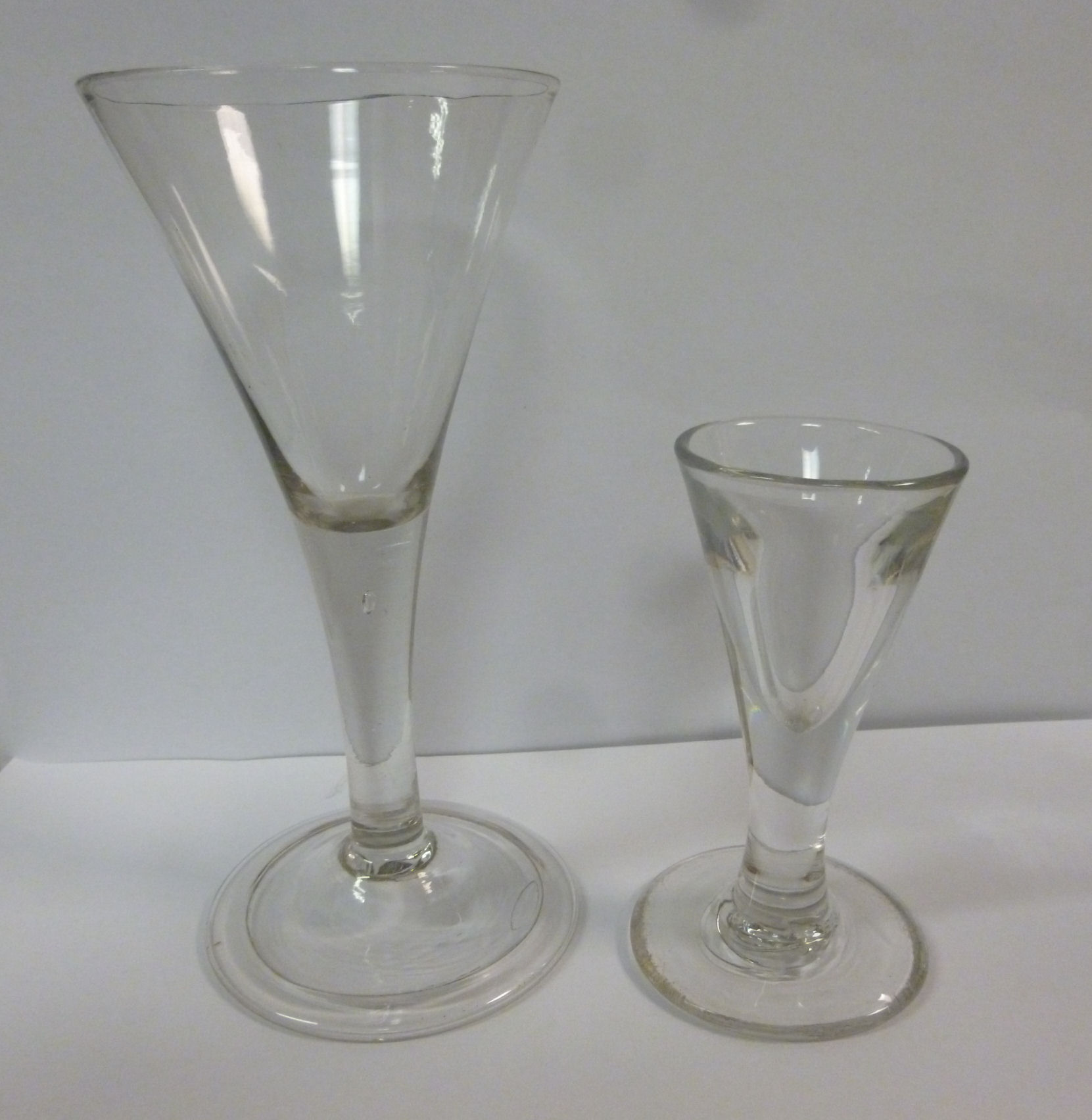 Two late 18thC drinking glasses, viz. a