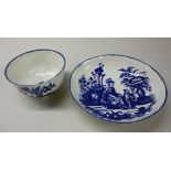 A late 18thC Caughley porcelain tea bowl