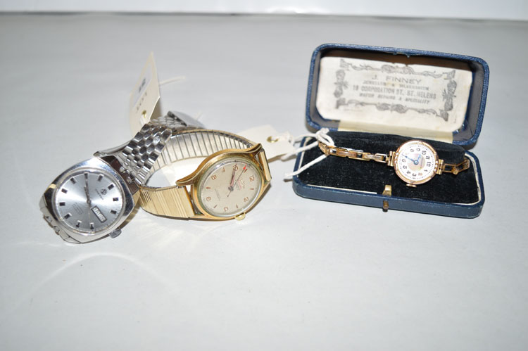 A Delbana automatic wristwatch; together with a Tressa automatic day/date wristwatch;