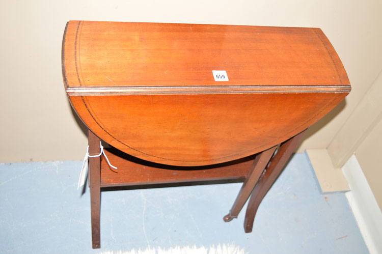 An Edwardian inlaid mahogany small Sutherland table.