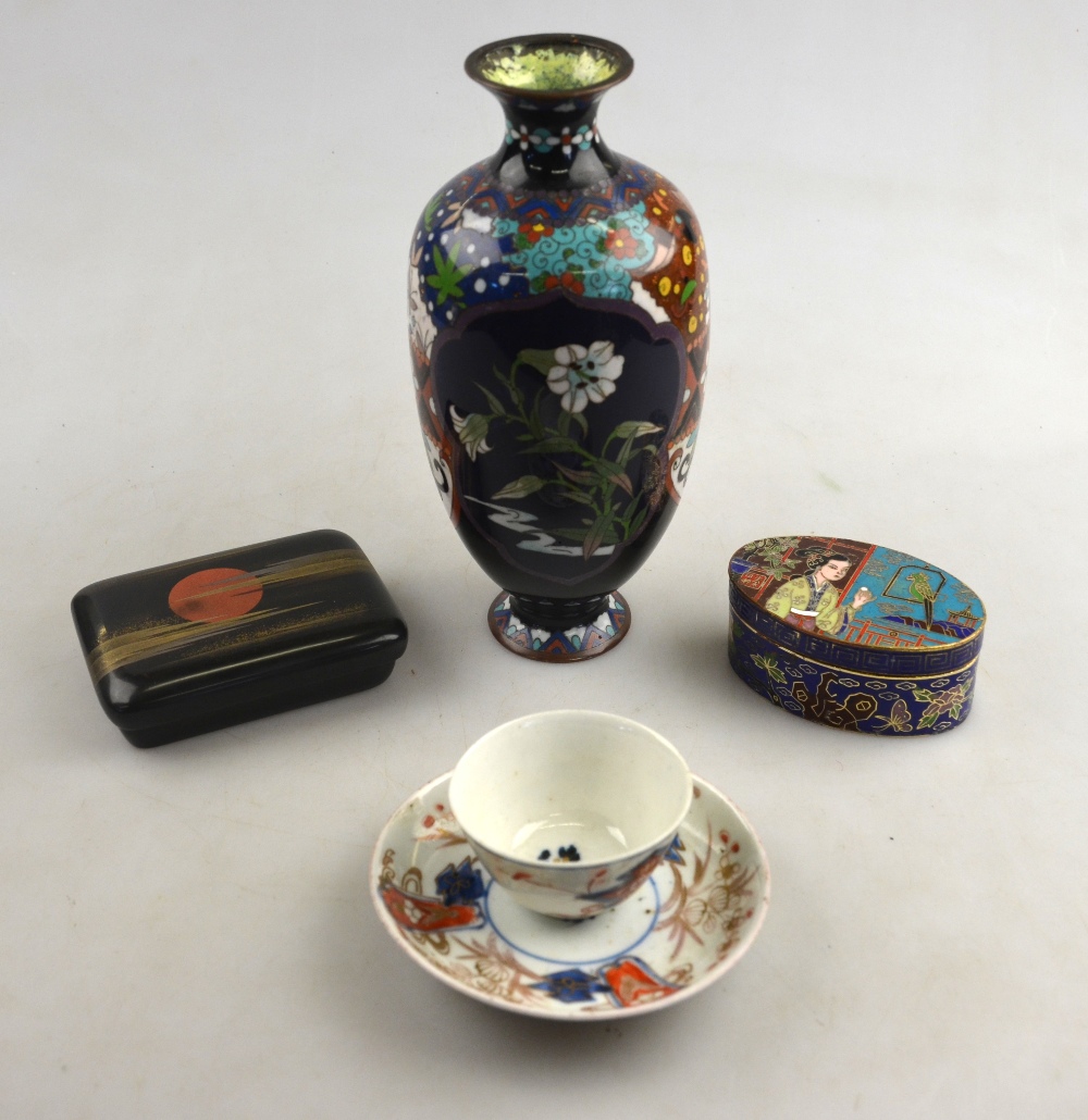 A Japanese Imari 18th century small tea