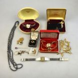 Various items of jewellery and watches i