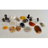 A collection of mostly cabochon agates including moss agate etc