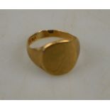 An 9ct old gold signet ring approx 5 g a/f