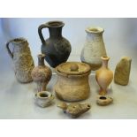 A selection on antiquity ceramic vessels,