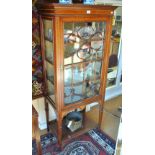 A good quality Edwardian satinwood inlaid display cabinet,