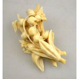 Victorian carved ivory lily of the valley spray brooch Condition Report Weight - 17.6 grms