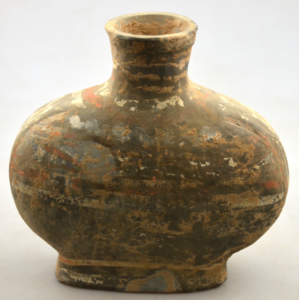 Chinese Han Dynasty 206 BC - 220 AD - a pottery flask with traces of cold pigment, 21 cm h. - Image 4 of 7