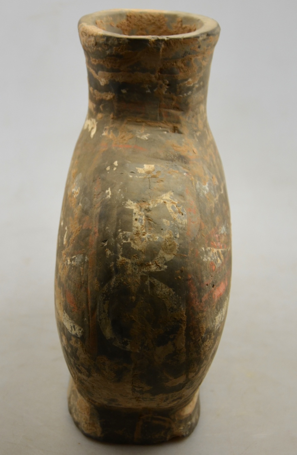 Chinese Han Dynasty 206 BC - 220 AD - a pottery flask with traces of cold pigment, 21 cm h. - Image 5 of 7