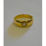 A single stone old cut diamond set gypsy ring, 18ct yellow gold Condition Report Diamond showing