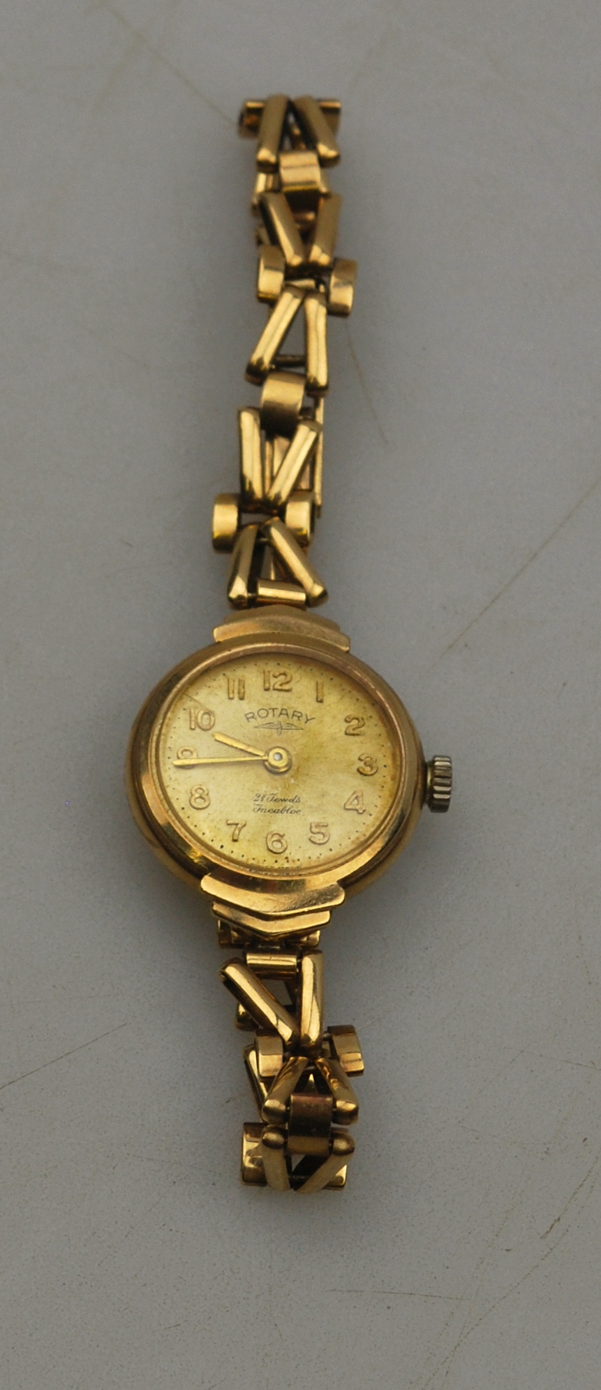 A lady's 9ct gold Rotary wristwatch with gilt dial and 21-jewel Incabloc movement, - Image 2 of 2