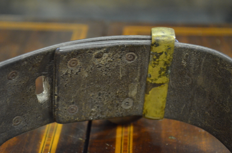 A 19th century French leather hunting-dog collar with brass ring, studs and padlock, plaque engraved - Image 4 of 4