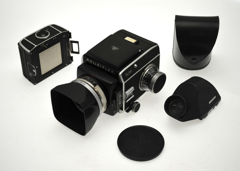 A Rolleiflex SL66 camera, no 2900814 with Zeiss Planar 1:2. - Image 4 of 5