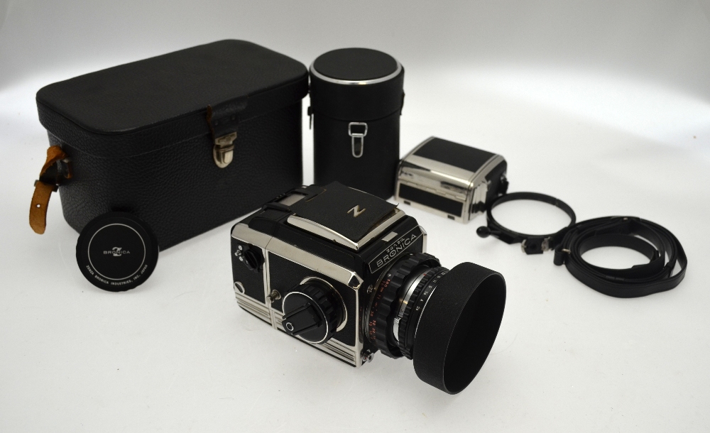 A Zenza Bronica camera no CB153867, with Nikon Nikkor-P 1:2.8 f = 75mm lens no. - Image 2 of 5