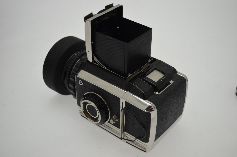 A Zenza Bronica camera no CB153867, with Nikon Nikkor-P 1:2.8 f = 75mm lens no. - Image 5 of 5
