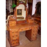Victorian walnut kneehole dressing table with drawer and mirror back; drawers to base.