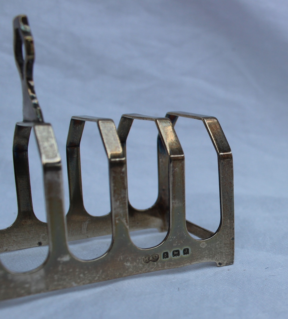 A George V silver toast rack, Birmingham - Image 4 of 4