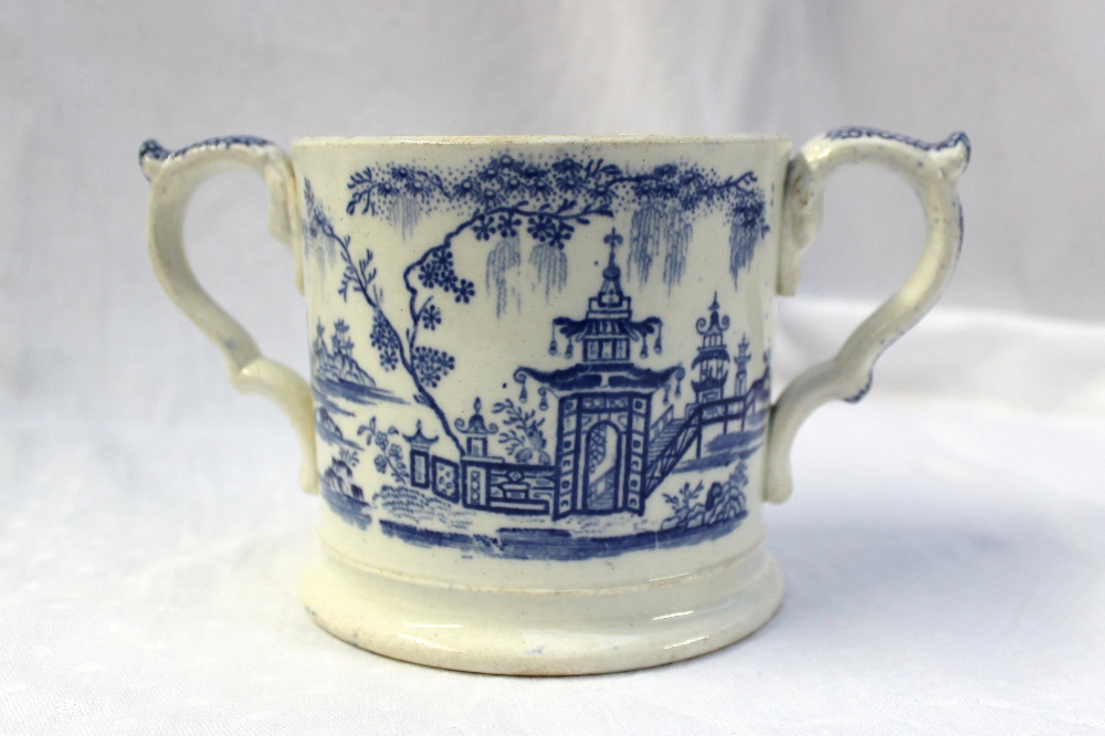 A Swansea pottery loving cup decorated with a pagoda and bridge, 10cm high - Image 2 of 4