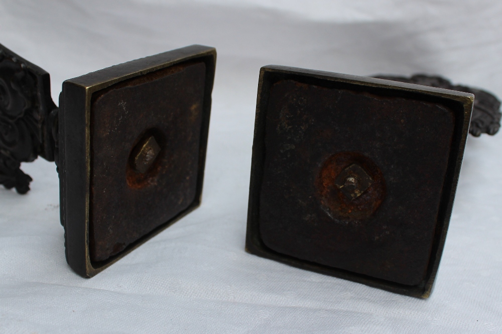 A pair of 19th century bronze letter rac - Bild 4 aus 5