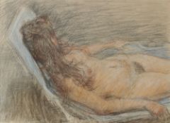 Thomas Rathmell
Girl on a sun lounger
Pastels and charcoal
35 x 48.