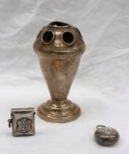 A George V silver bud vase, London 1915,
