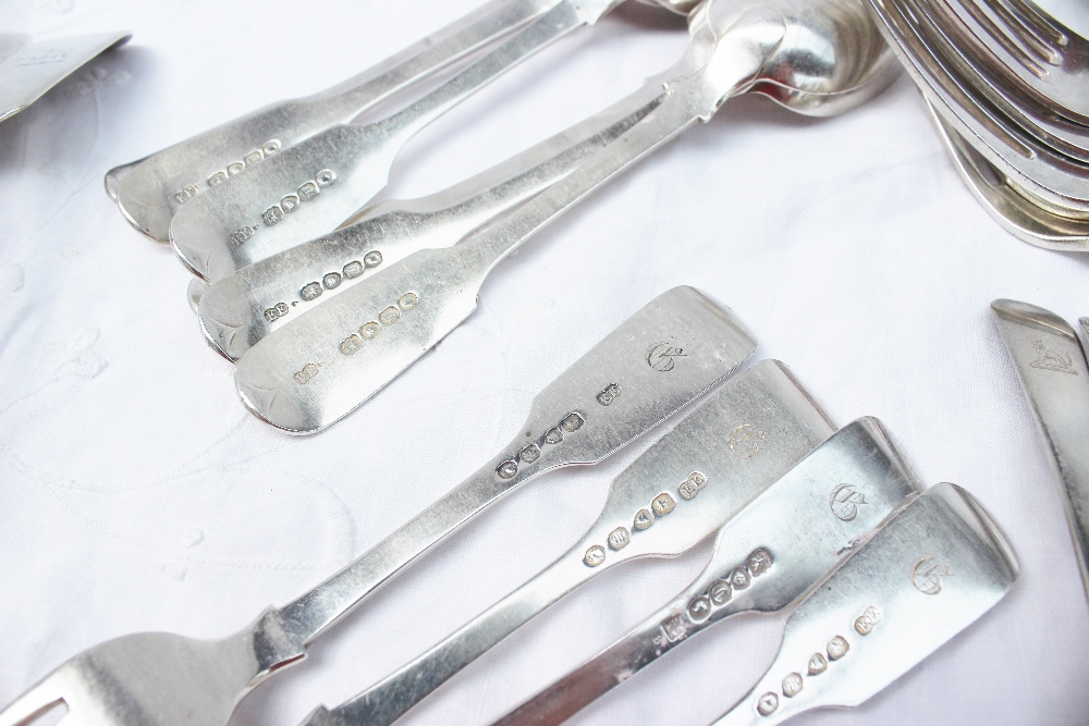 A pair of William IV silver fiddle pattern table spoons, London 1830, - Image 4 of 5