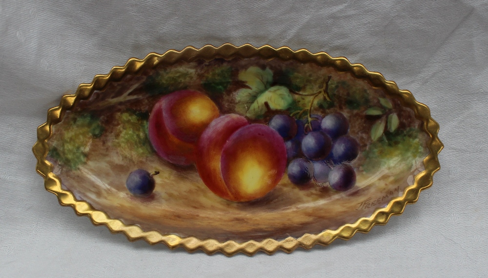 A Royal Worcester porcelain bowl painted with roses and leaves to a blush ivory ground, signed R - Image 7 of 9