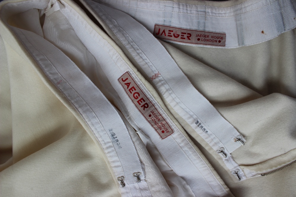 A pair of Jaeger lined white wool tennis skirts - Image 2 of 2
