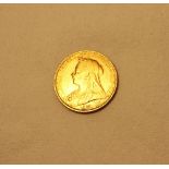 A Victorian gold sovereign dated 1900,