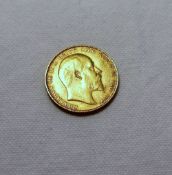 An Edward VII gold sovereign, dated 1907,