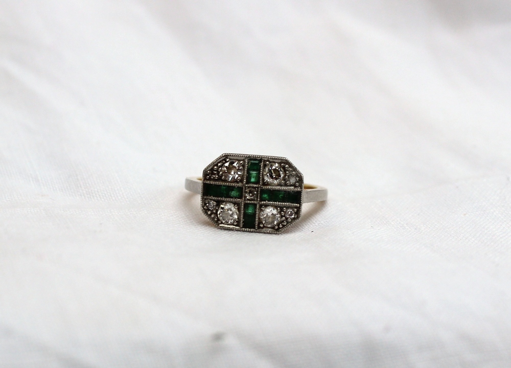 An emerald and diamond ring of Art Deco form, set with nine old brilliant cut diamonds with a - Image 3 of 4