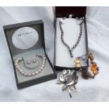 A cultured freshwater pearl necklace with a silver clasp together with assorted costume jewellery