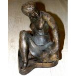 ESCULTURA de mujer desnuda en bronce. Altura. 24 cm.