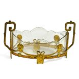 JARDINERA ESTILO LUIS XVI en cristal tallado y metal dorado. Starting Price €60