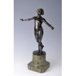 LUDWIG DASIO (1871-1932) BRONZE NUDE OF A DANCER Around 1905, Germany (Munich) The academic purity