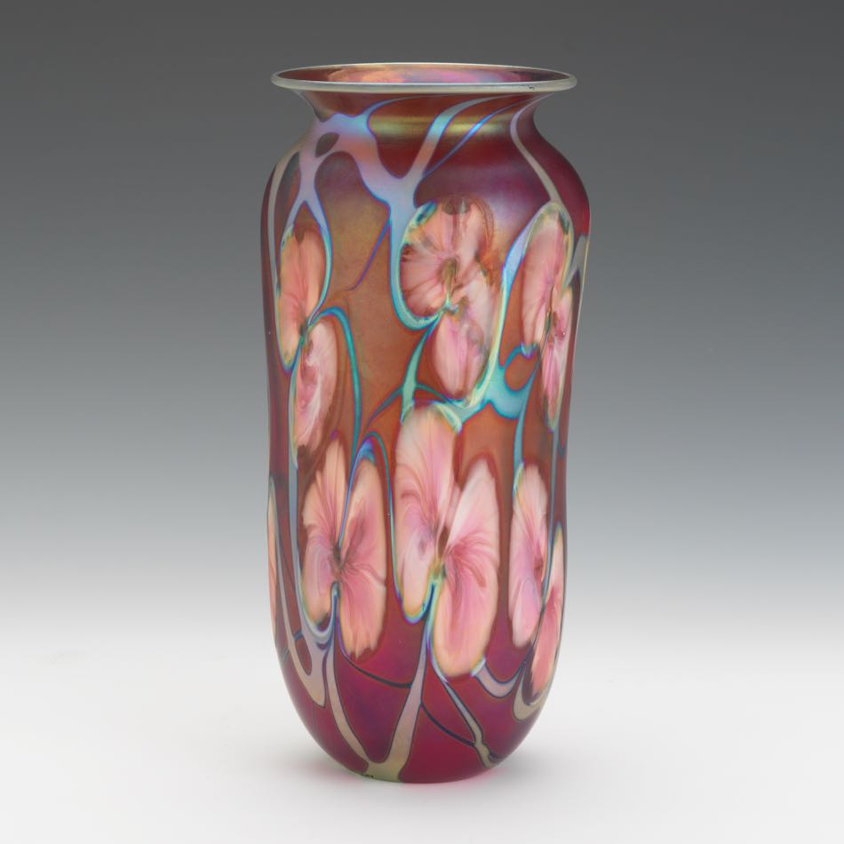 John Lotton Iridescent Ruby Red Art Glass Vase in "Lilly Pads" Pattern, dated 1989 9-1/2" x 4-3/4" - Image 3 of 8