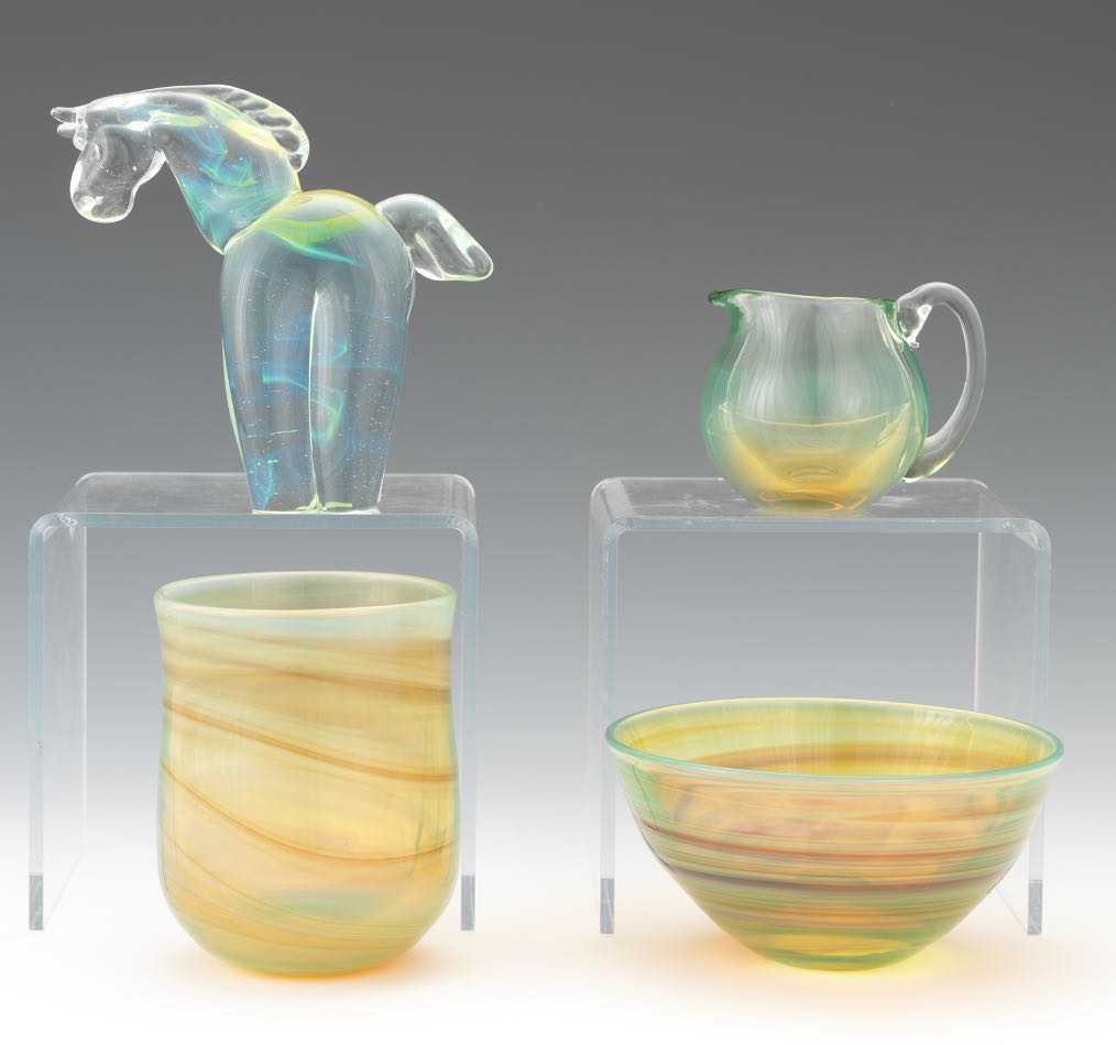 Baker O'Brien (American, Contemporary), Labino Glass Studio nullFour iridescent swirled glass pieces - Image 3 of 6