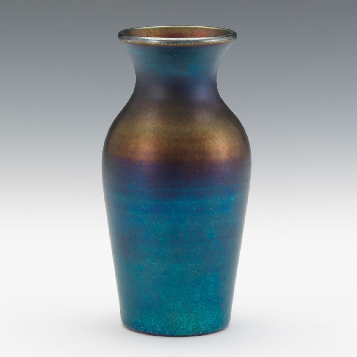 Signed Quezal Iridescent Glass Vase 6 1/2" TBeautiful blue glass vase with hints of green gold. - Image 2 of 7