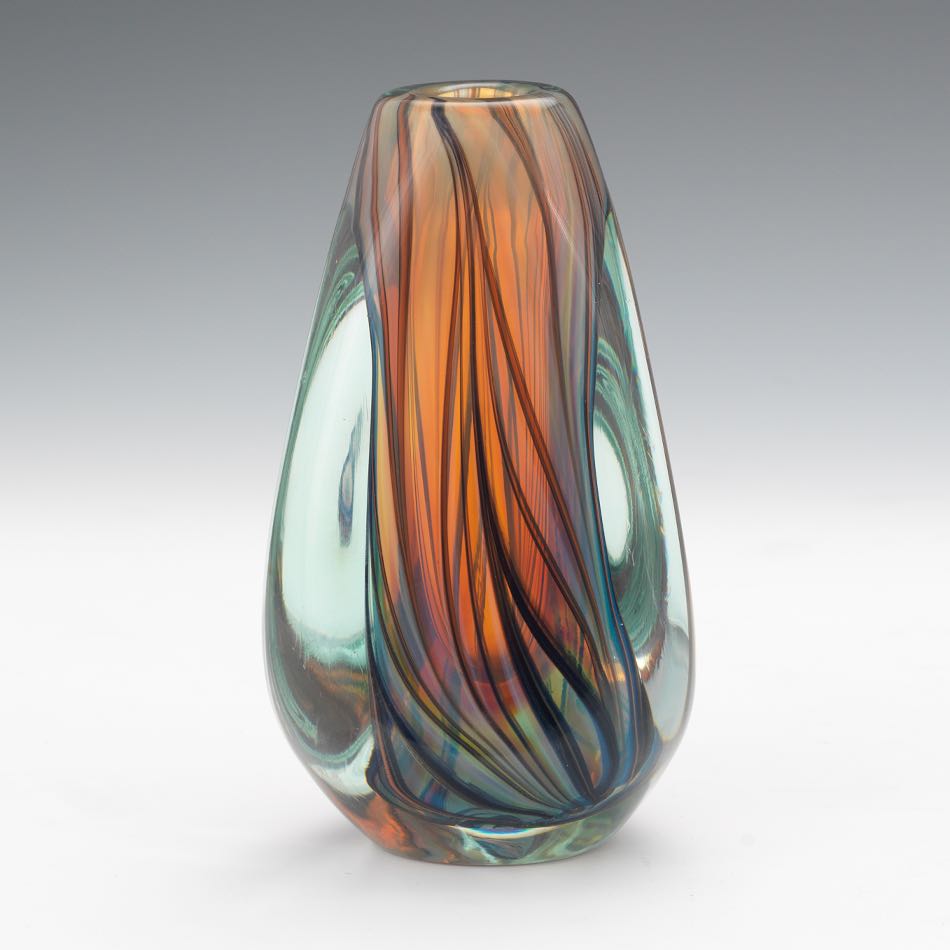 Baker O'Brien (American, Contemporary), Labino Glass Studio 6" x 3-3/4"Iridescent feathered triangle - Image 2 of 8