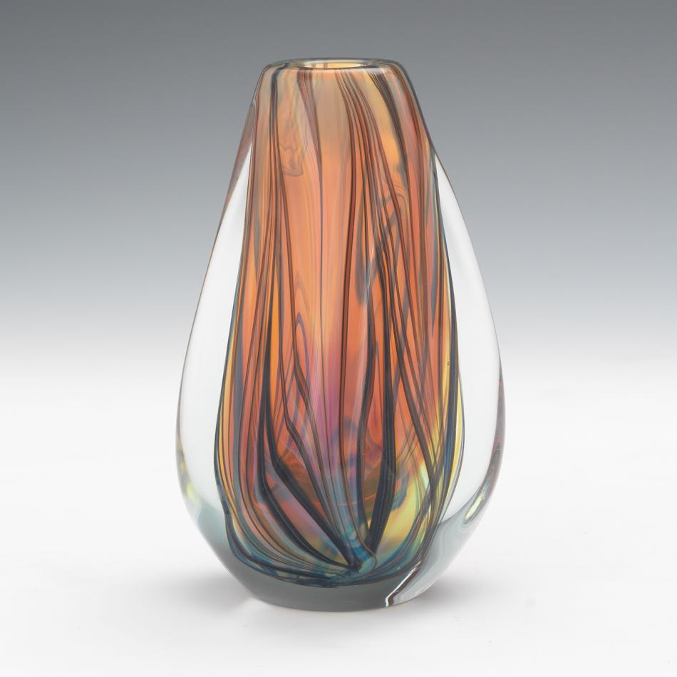 Baker O'Brien (American, Contemporary), Labino Glass Studio 6" x 3-3/4"Iridescent feathered triangle - Image 3 of 8