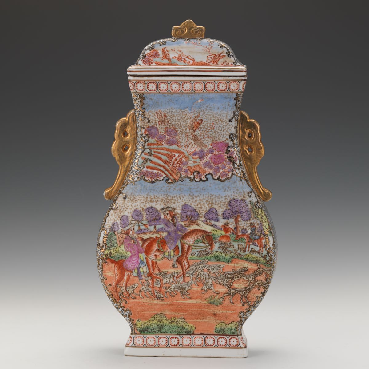 Large Chinese Export Porcelain Hunting Scene Vase with Cover, ca. Late Qing Dynasty  16-3/4" x 9" - Image 4 of 7