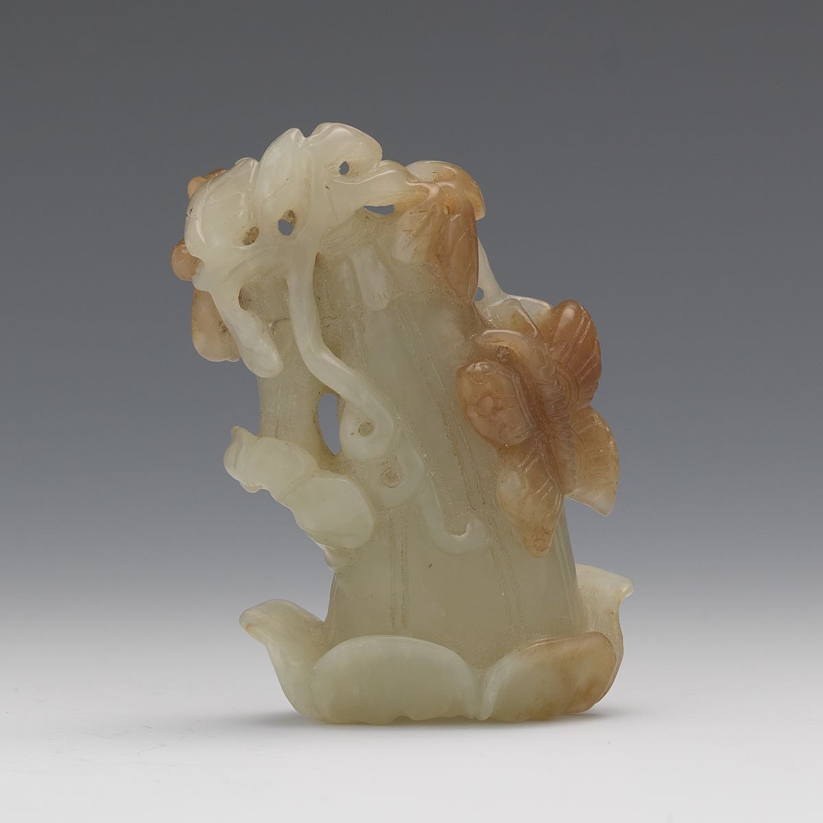 Carved Celadon Jade of a Squash Blossom 2-3/4" x 2"A finely carved celadon jade of two squash - Image 3 of 7